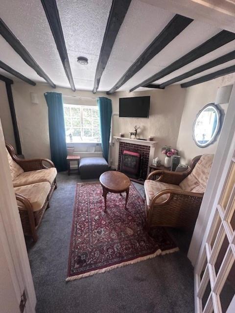 4 St Richard'S Cottages Fittleworth Bagian luar foto